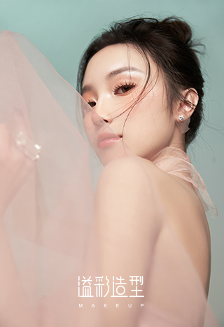 可以无限放大的精致妆容